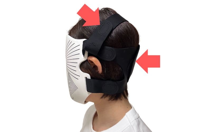カレントボディLEDマスクの使い方の手順②ヘッドストラップや後頭部ベルトを調整