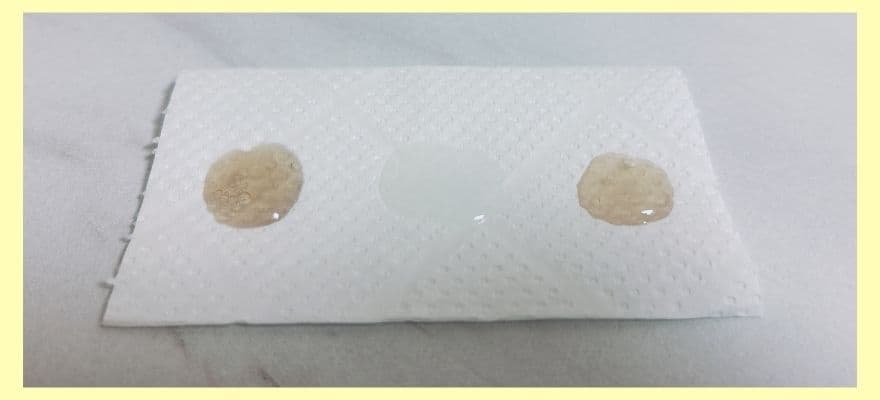 左から、シルバー、クリスタル、ゴールデンの3種のジェル